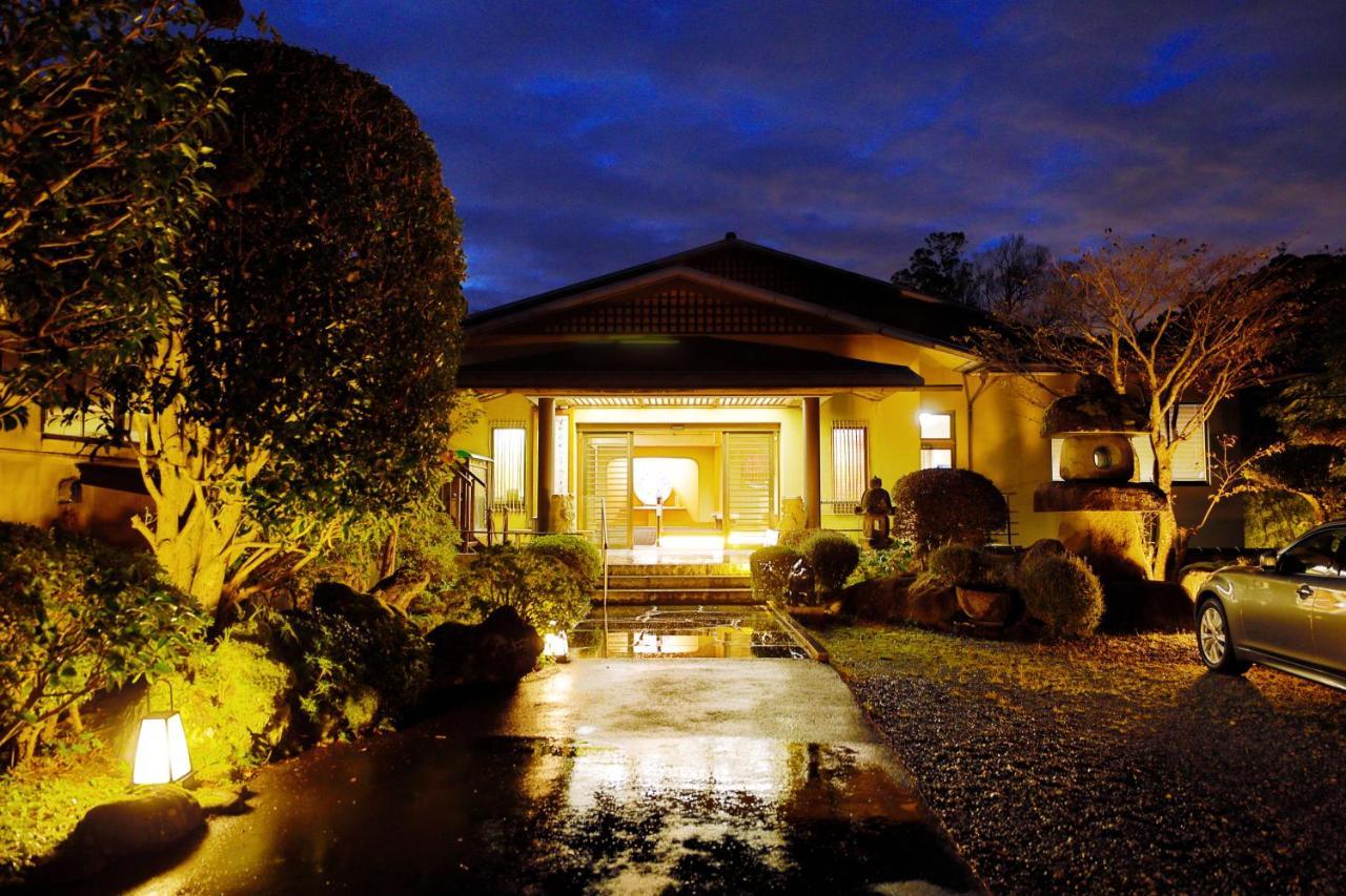Tatsuta Ryokan Ukuszu Kültér fotó